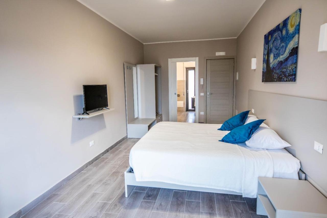 Il Gelso Guest House กาตันซาโร ภายนอก รูปภาพ